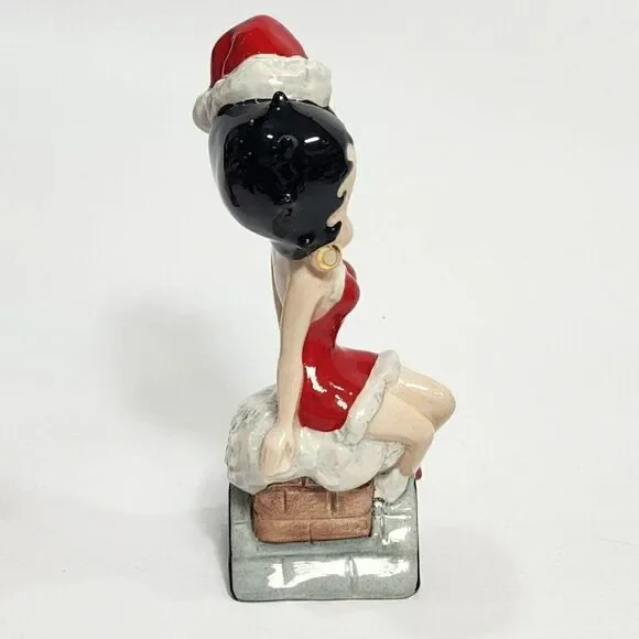 WADE 5.5 Betty Boop Christmas Cheer Limited Edition of 500 Porcelain Figurine